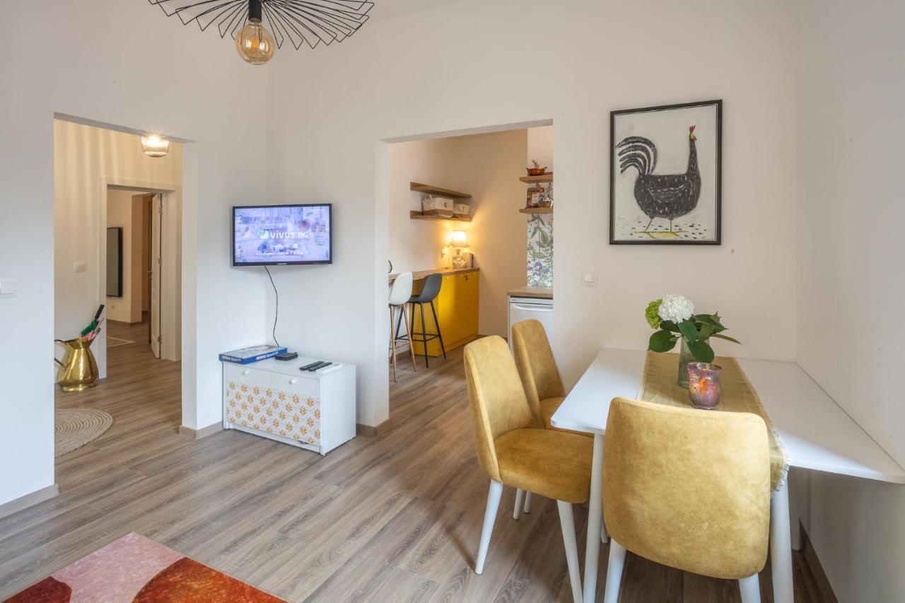 Linden House - A Lovely Apartment In Central Βάρνα Εξωτερικό φωτογραφία